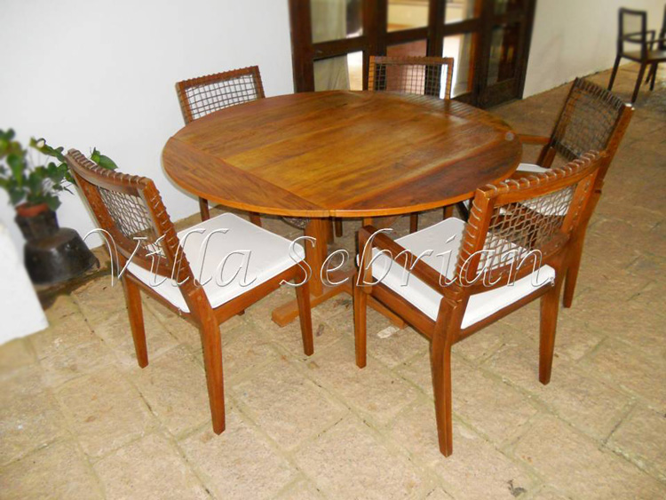 Conjunto Sardenha com mesa redonda